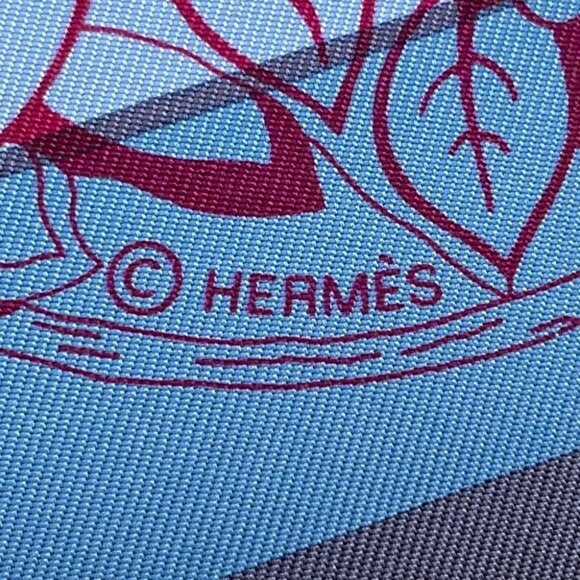 HERMES Carre JUNGLE LOVE RAINBOW Size 90 Silk100% Blue/Rose/Grease - Picture 2 of 4